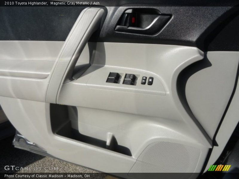 Magnetic Gray Metallic / Ash 2010 Toyota Highlander