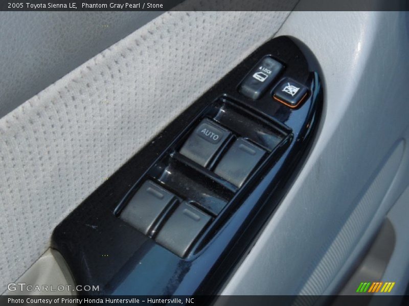 Phantom Gray Pearl / Stone 2005 Toyota Sienna LE