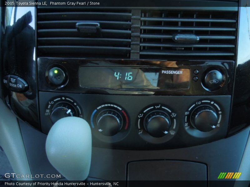 Phantom Gray Pearl / Stone 2005 Toyota Sienna LE