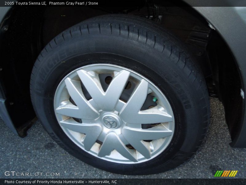 Phantom Gray Pearl / Stone 2005 Toyota Sienna LE