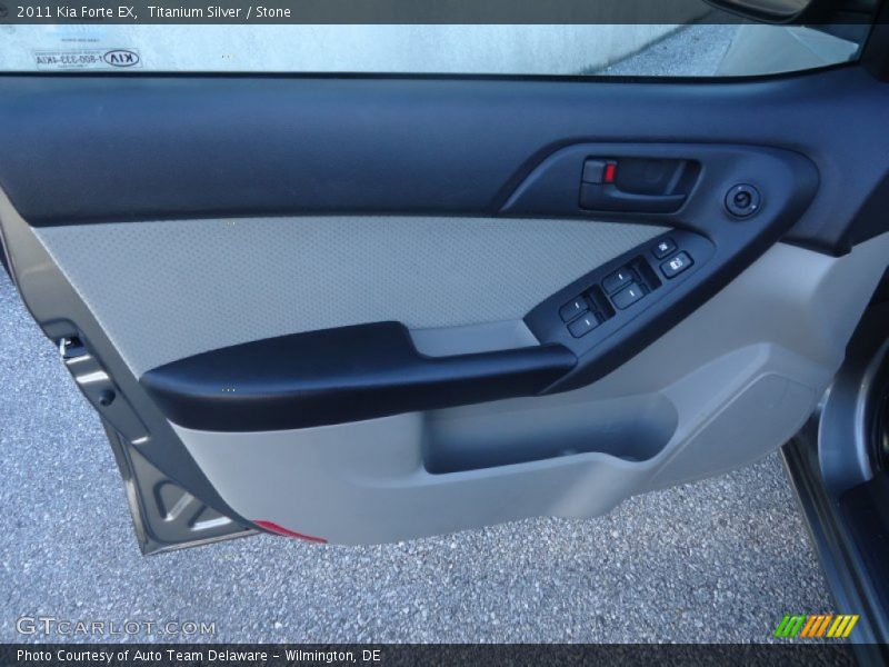 Titanium Silver / Stone 2011 Kia Forte EX