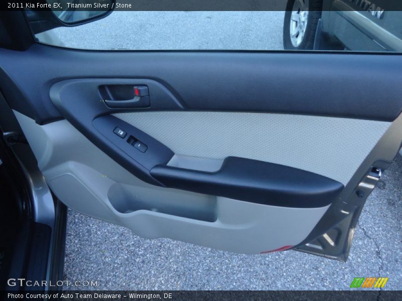 Titanium Silver / Stone 2011 Kia Forte EX