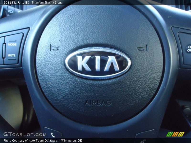Titanium Silver / Stone 2011 Kia Forte EX
