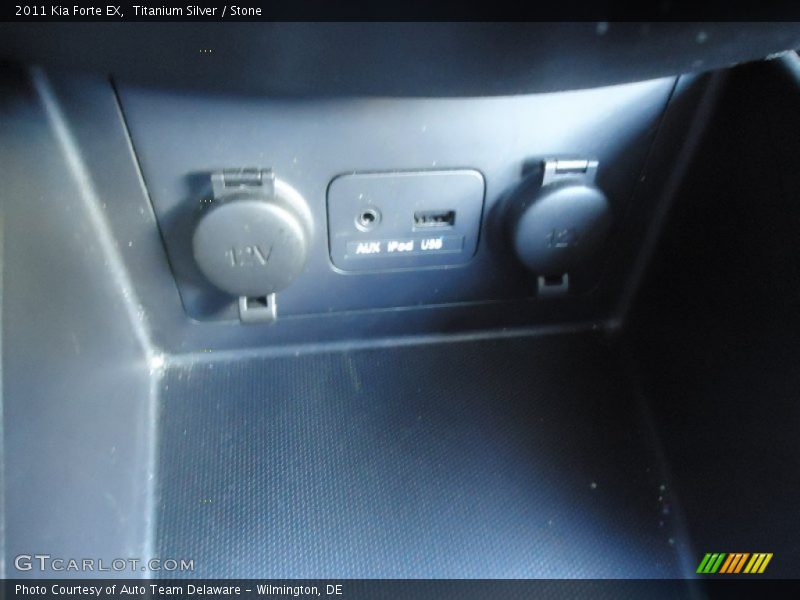 Titanium Silver / Stone 2011 Kia Forte EX