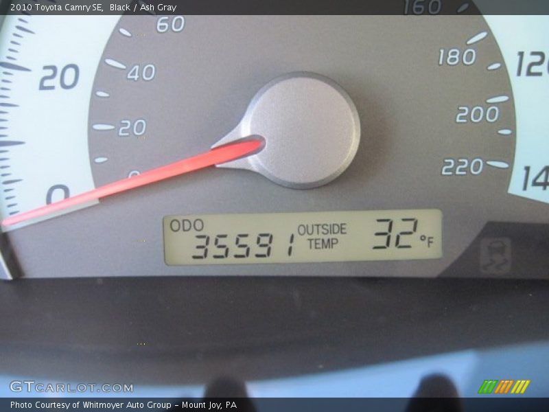Black / Ash Gray 2010 Toyota Camry SE