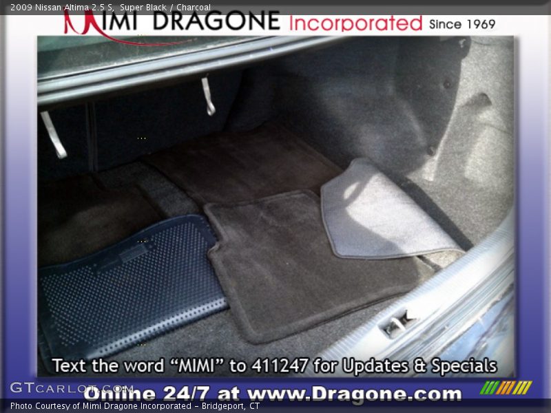 Super Black / Charcoal 2009 Nissan Altima 2.5 S