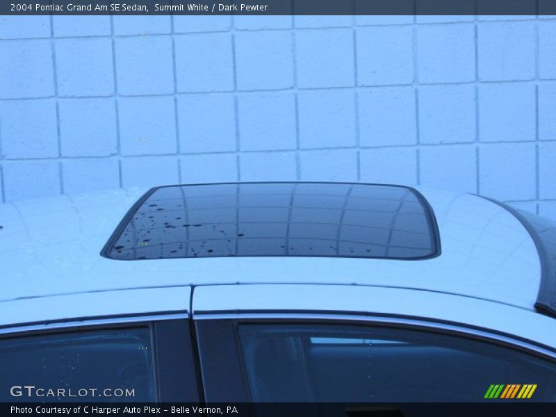 Summit White / Dark Pewter 2004 Pontiac Grand Am SE Sedan