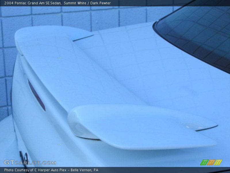Summit White / Dark Pewter 2004 Pontiac Grand Am SE Sedan