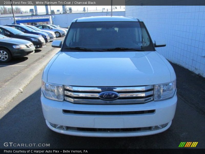 White Platinum Tri-Coat / Charcoal Black 2009 Ford Flex SEL