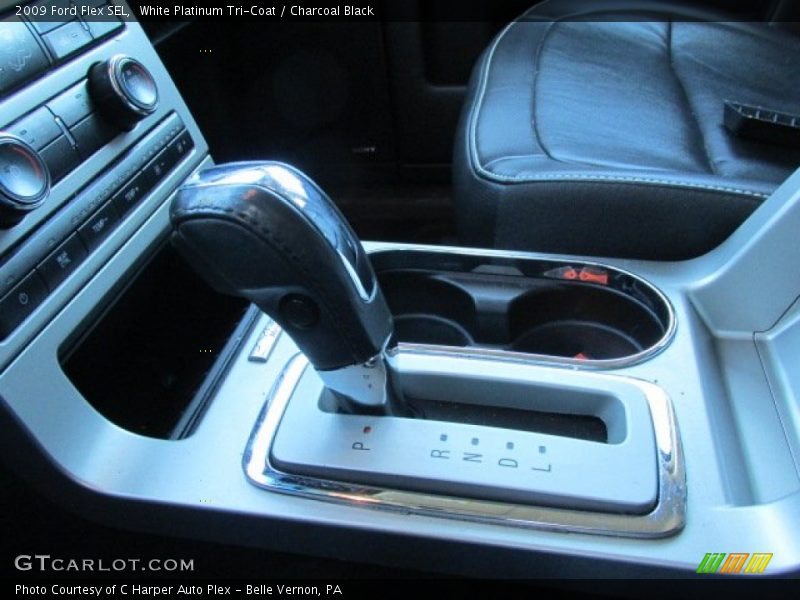 White Platinum Tri-Coat / Charcoal Black 2009 Ford Flex SEL