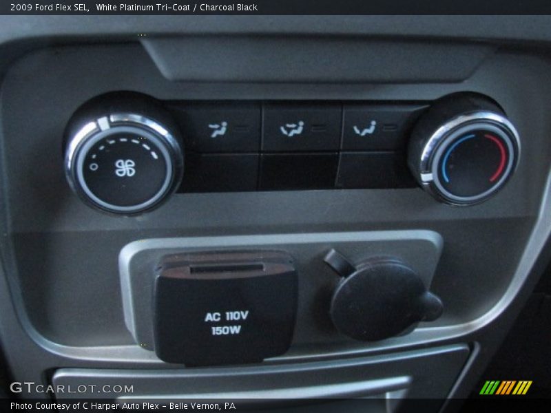 White Platinum Tri-Coat / Charcoal Black 2009 Ford Flex SEL