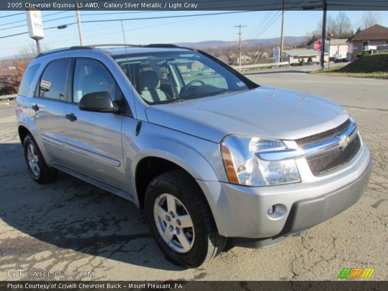 Front 3/4 View of 2005 Equinox LS AWD