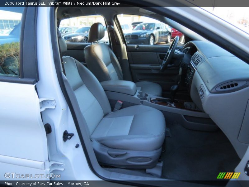Vibrant White / Medium/Dark Flint Grey 2006 Ford Taurus SEL