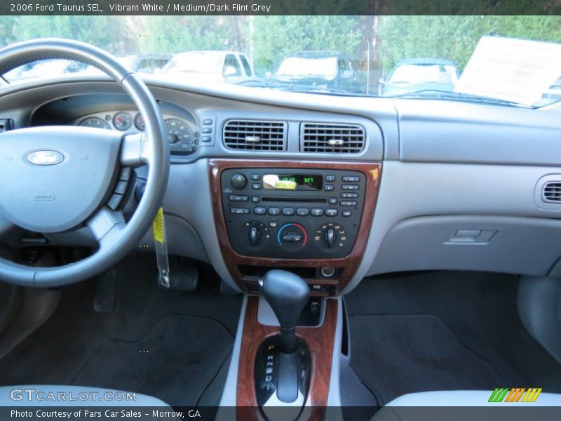 Vibrant White / Medium/Dark Flint Grey 2006 Ford Taurus SEL