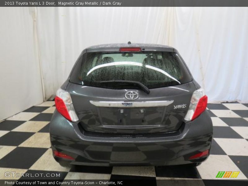 Magnetic Gray Metallic / Dark Gray 2013 Toyota Yaris L 3 Door