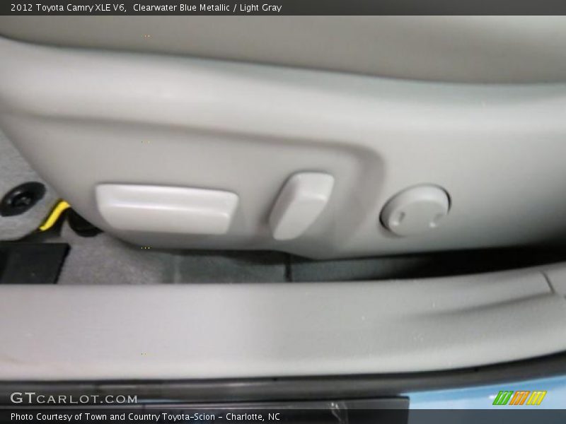 Clearwater Blue Metallic / Light Gray 2012 Toyota Camry XLE V6