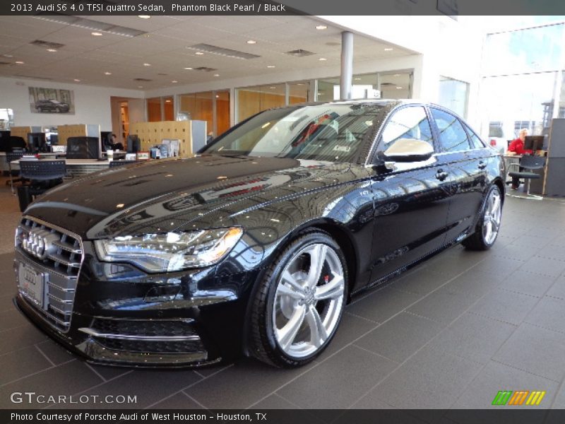 Front 3/4 View of 2013 S6 4.0 TFSI quattro Sedan