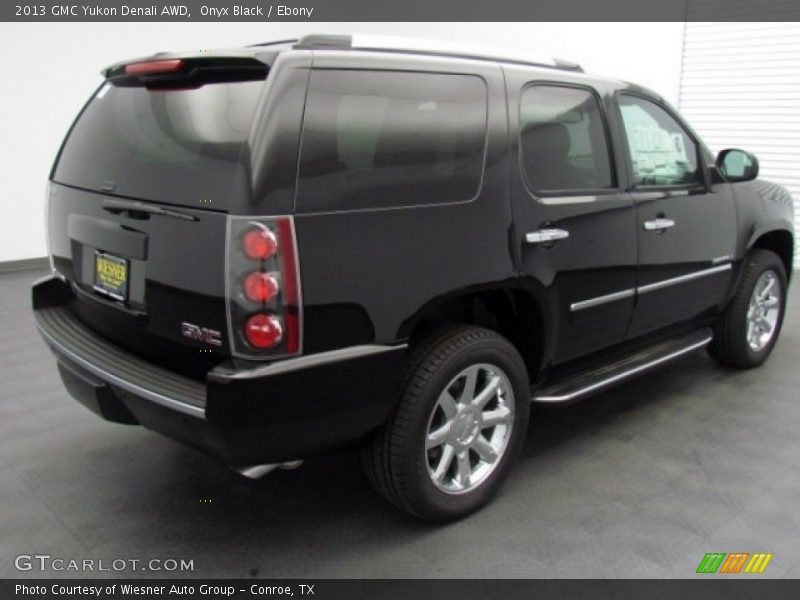 Onyx Black / Ebony 2013 GMC Yukon Denali AWD
