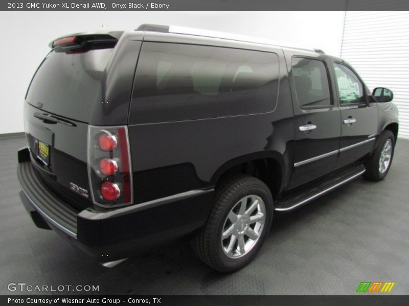 Onyx Black / Ebony 2013 GMC Yukon XL Denali AWD