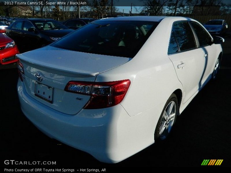 Super White / Black/Ash 2012 Toyota Camry SE