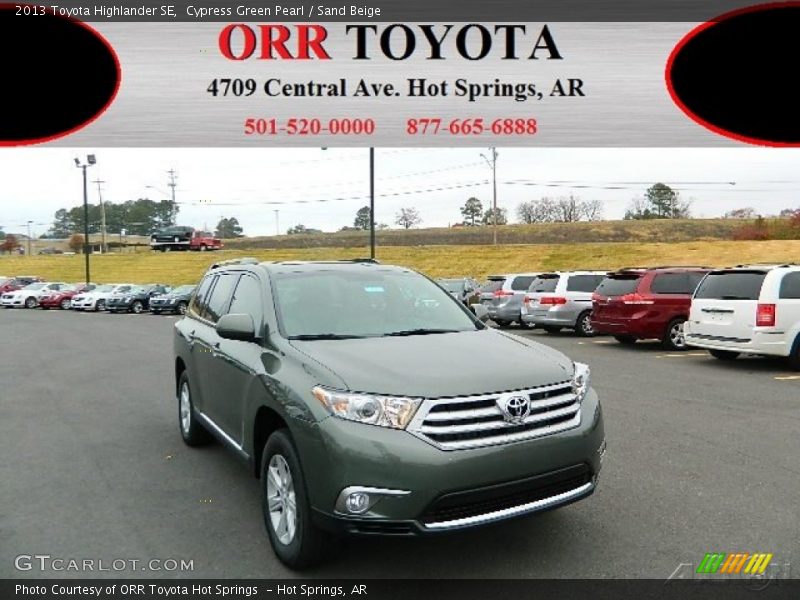 Cypress Green Pearl / Sand Beige 2013 Toyota Highlander SE