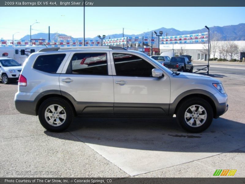 Bright Silver / Gray 2009 Kia Borrego EX V6 4x4