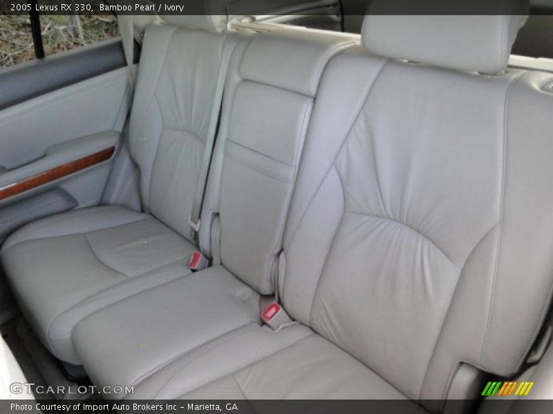 Rear Seat of 2005 RX 330