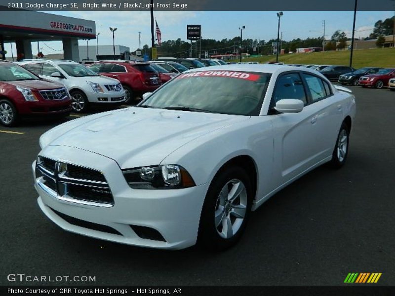 Bright White / Black/Light Frost Beige 2011 Dodge Charger SE