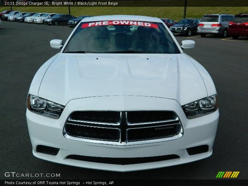 Bright White / Black/Light Frost Beige 2011 Dodge Charger SE