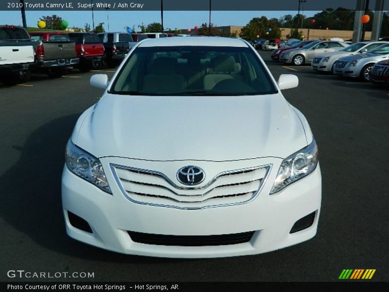 Super White / Ash Gray 2010 Toyota Camry LE