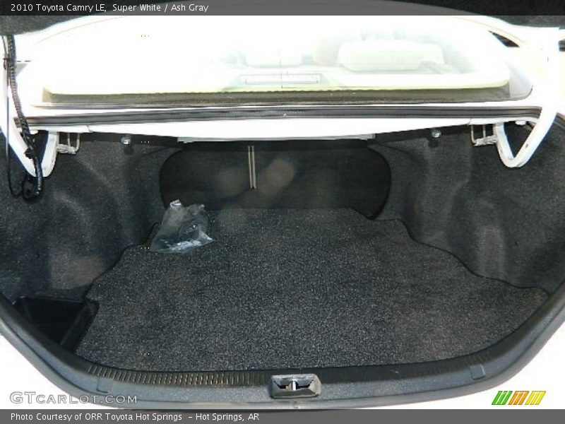 Super White / Ash Gray 2010 Toyota Camry LE