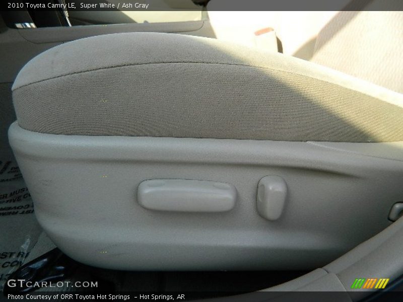 Super White / Ash Gray 2010 Toyota Camry LE