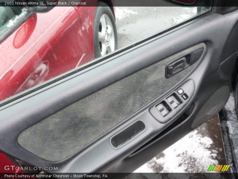 Super Black / Charcoal 2001 Nissan Altima SE