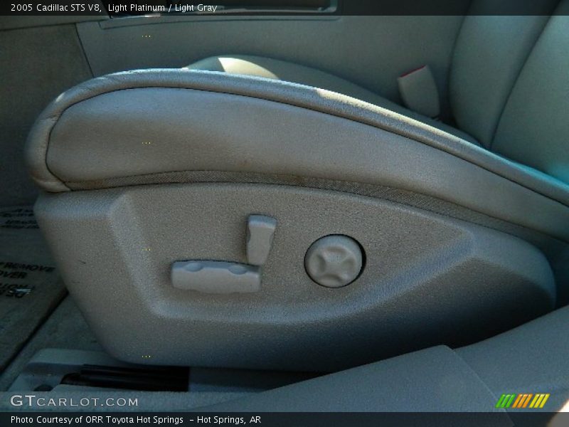 Light Platinum / Light Gray 2005 Cadillac STS V8