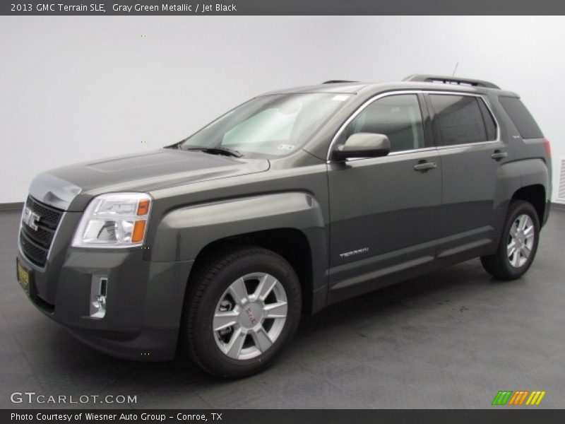 Front 3/4 View of 2013 Terrain SLE