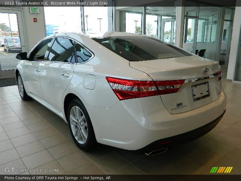 Blizzard White Pearl / Light Gray 2013 Toyota Avalon XLE