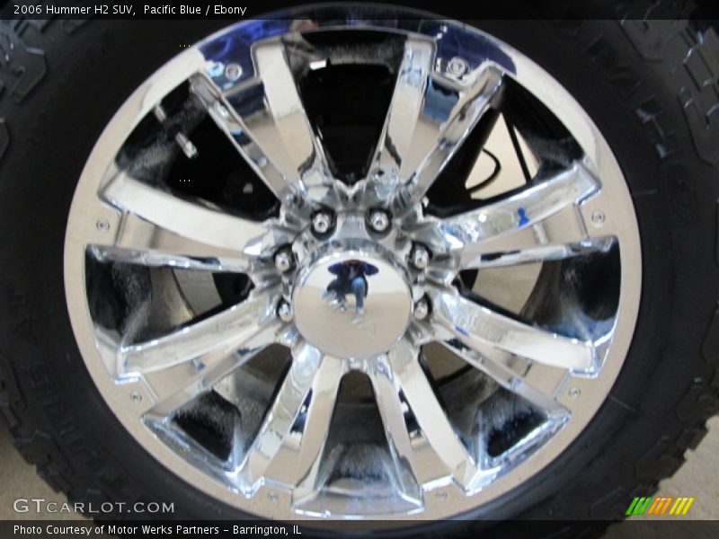 Custom Wheels of 2006 H2 SUV