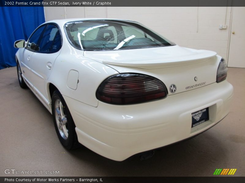 Ivory White / Graphite 2002 Pontiac Grand Prix GTP Sedan