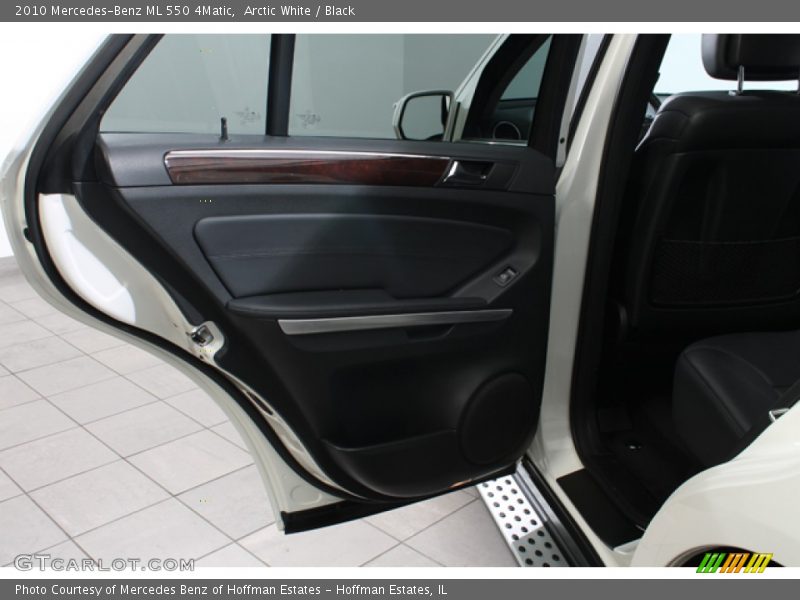 Arctic White / Black 2010 Mercedes-Benz ML 550 4Matic