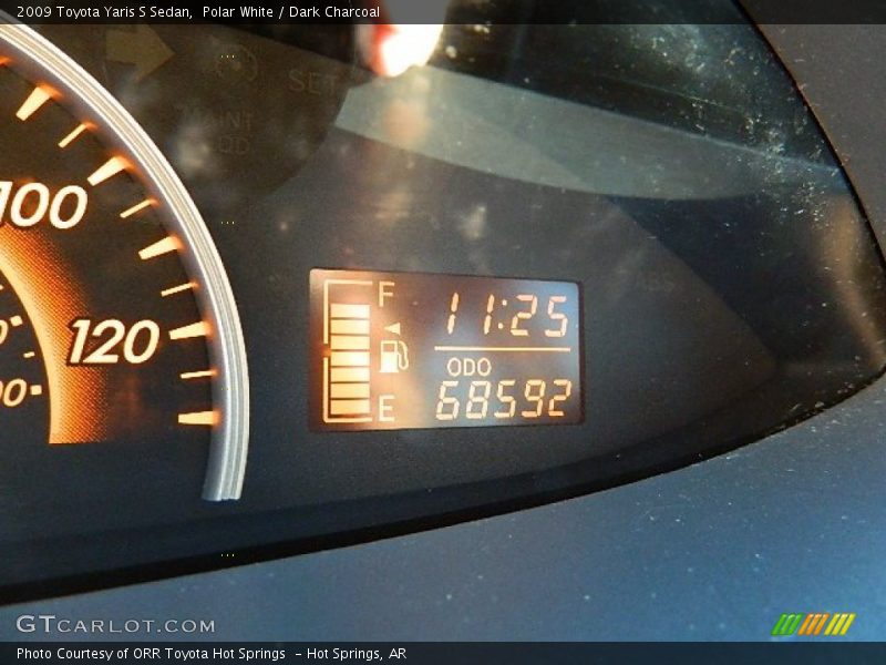 Polar White / Dark Charcoal 2009 Toyota Yaris S Sedan