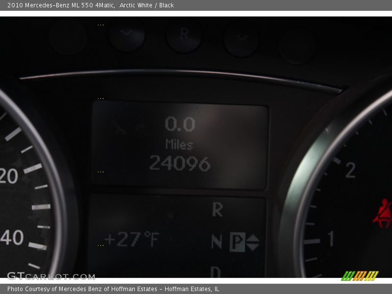 Arctic White / Black 2010 Mercedes-Benz ML 550 4Matic