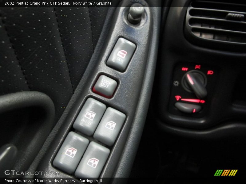 Controls of 2002 Grand Prix GTP Sedan