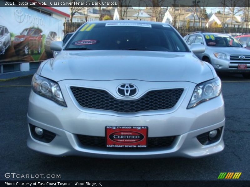 Classic Silver Metallic / Dark Charcoal 2011 Toyota Camry SE