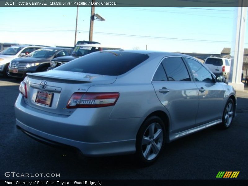Classic Silver Metallic / Dark Charcoal 2011 Toyota Camry SE