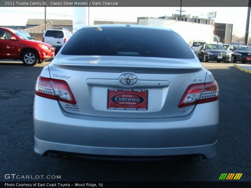 Classic Silver Metallic / Dark Charcoal 2011 Toyota Camry SE