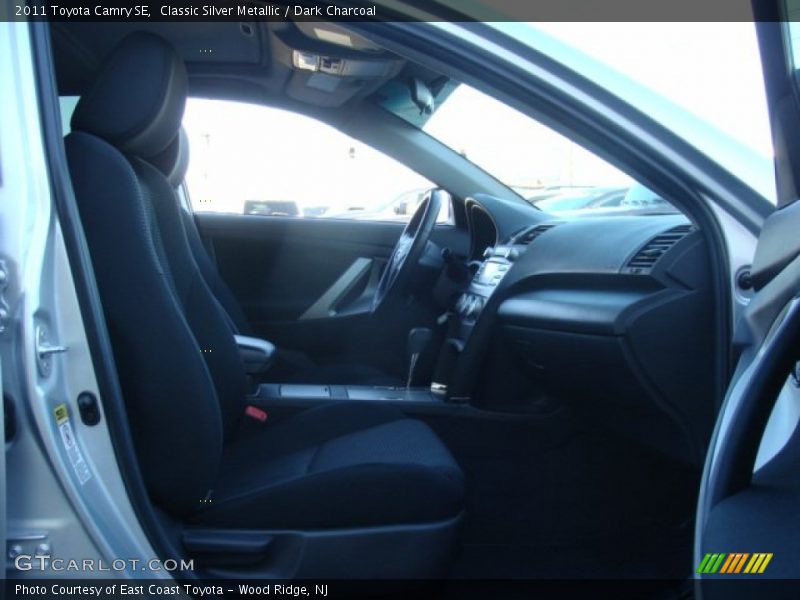 Classic Silver Metallic / Dark Charcoal 2011 Toyota Camry SE