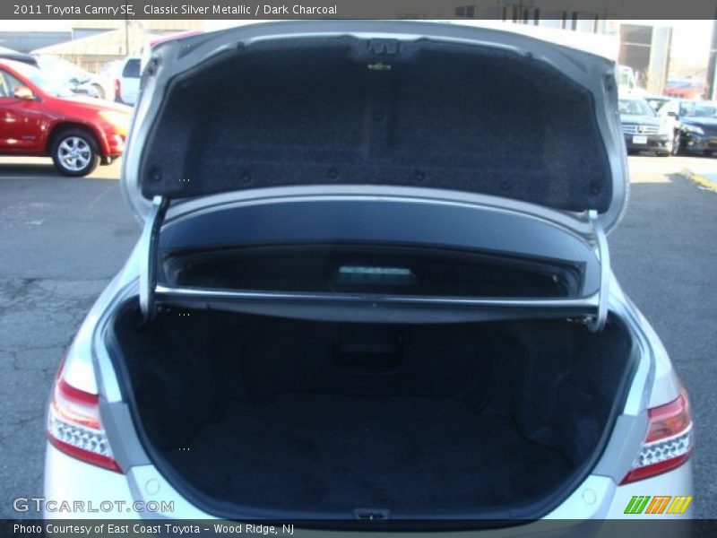 Classic Silver Metallic / Dark Charcoal 2011 Toyota Camry SE