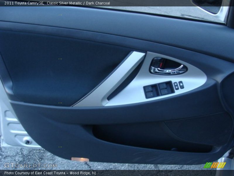 Classic Silver Metallic / Dark Charcoal 2011 Toyota Camry SE