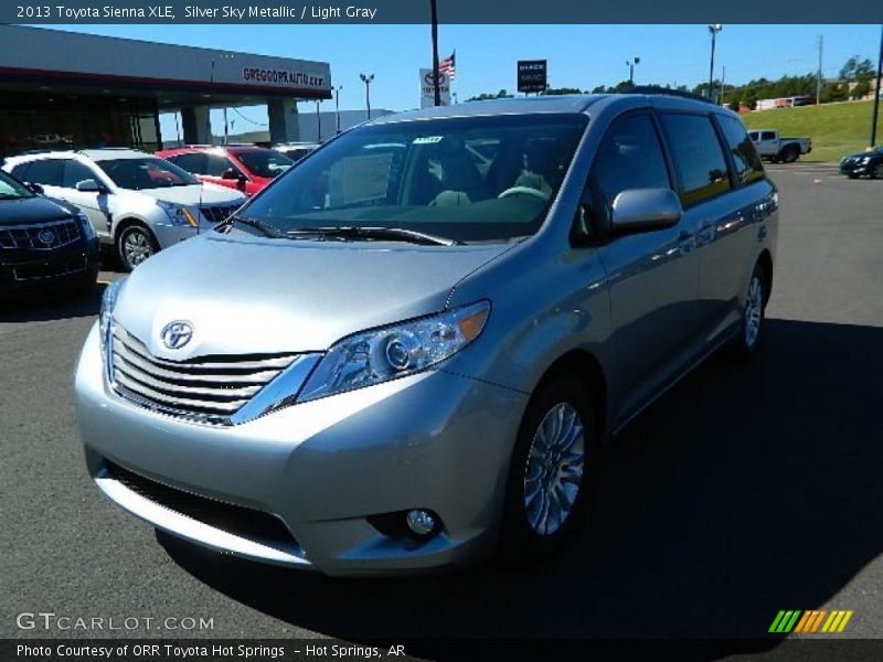 Silver Sky Metallic / Light Gray 2013 Toyota Sienna XLE