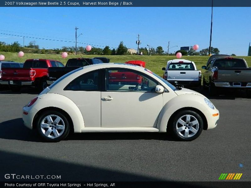 Harvest Moon Beige / Black 2007 Volkswagen New Beetle 2.5 Coupe